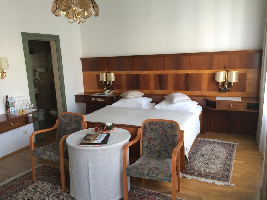 Seehotel Schwan Гмунден Екстер'єр фото
